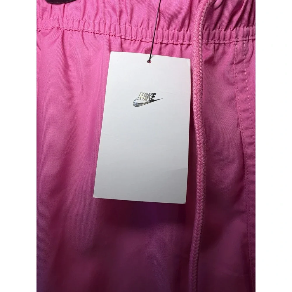 Nike Men's Club 6